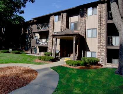 Lake Forest Apartments in Muskegon, Michigan Exterior 