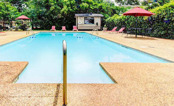 Canterbury Apartment Homes, Tuscaloosa, AL, Pool