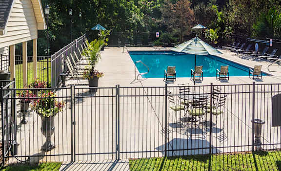 Pool Hampton Falls Apartments, Huntsville Alabama