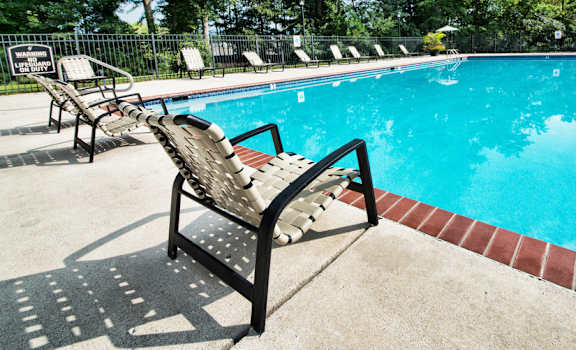 Pool Hampton Falls Apartments, Huntsville Alabama