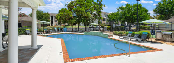 Highland Lakes Pool & Sundeck