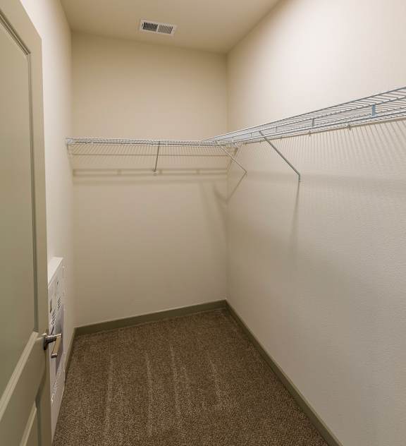 Lofts at San Marco East | Jacksonville, FL | Walk-In Closets