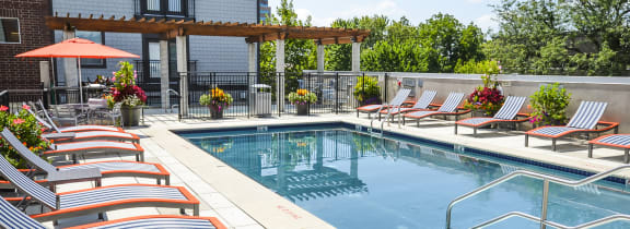 Outdoor pool at 45 Madison Apartments, Kansas City, MO