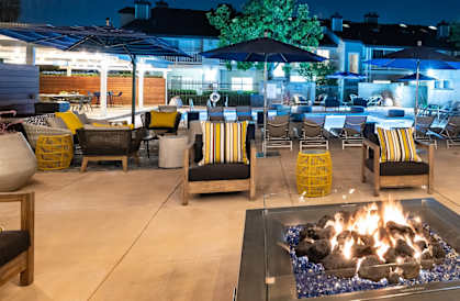 Outdoor Fireplace Lounge at Aliso Creek, Aliso Viejo, CA