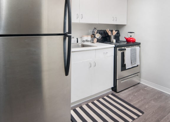 Fully Equipped Kitchen at Twin Towers, Illinois