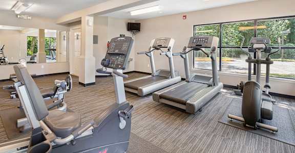 Fitness center at Lakeview Apartments, New Jersey