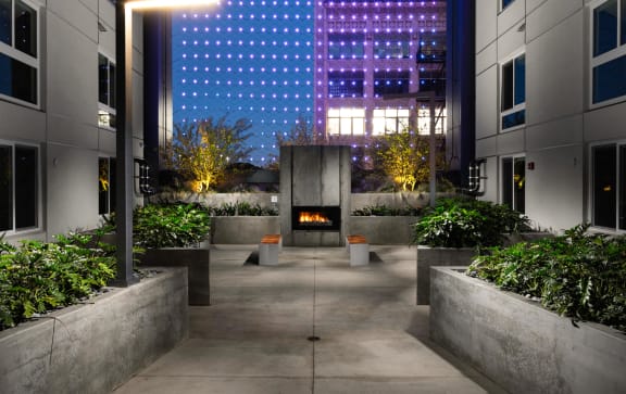 outdoor firepit and lounge