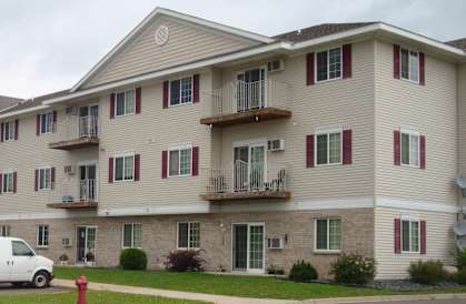 Elegant Exterior View at Northridge Apartments, Minnesota