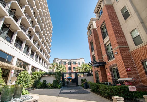 Apartments in Upper Kirby The Metropole