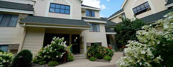7602 York Exterior
