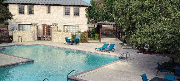Swimming pool at The Sorento Apartments in San Antonio TX