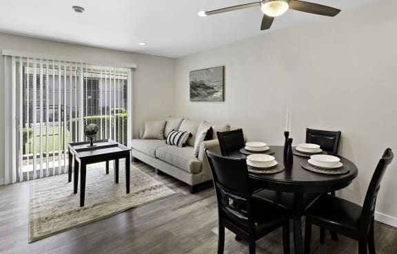 living area at Pinewood Square Apartment Homes, Washington, 98087