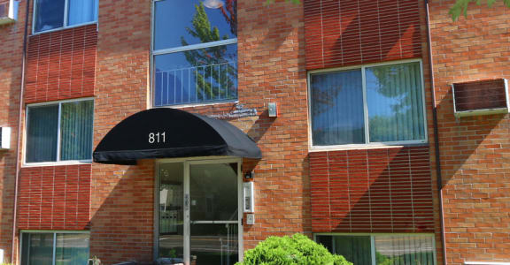 Como Lake Estates exterior, St. Paul, Minnesota