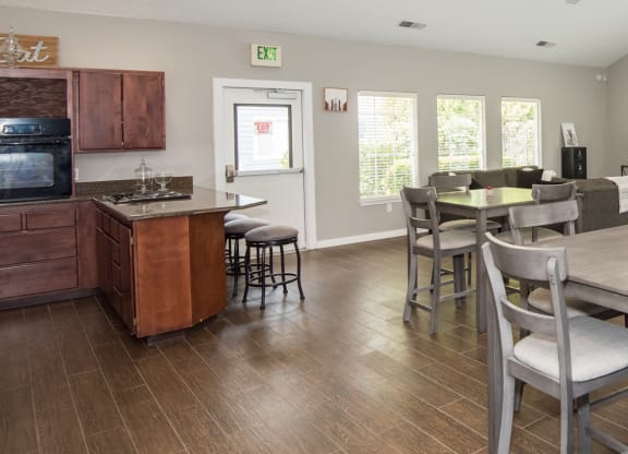 Creekside Village Clubhouse Seating