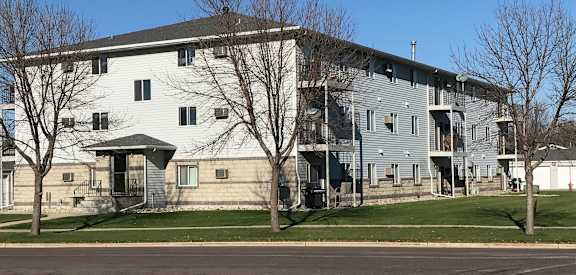 Exterior View at Dock 9 Apartments, Fargo