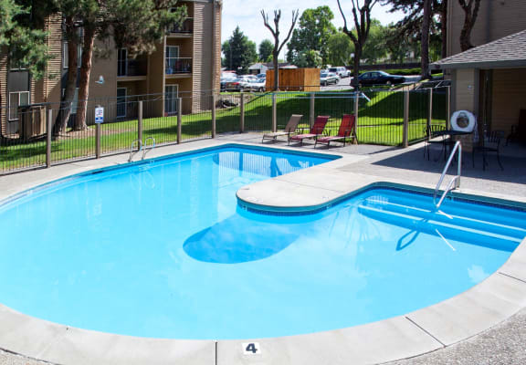 Cedar North Apartments Pool Area