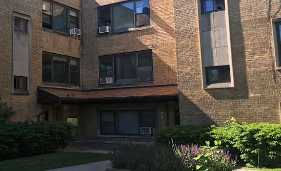 2800 Albion Exterior