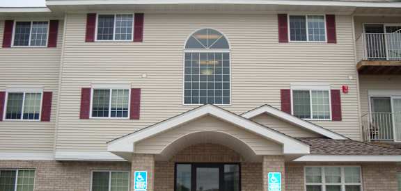 Front Grand Entrance at Northridge Apartments, Pine City, Minnesota
