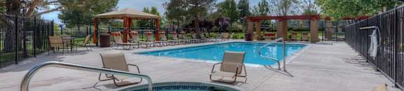 Soothing Spa at Vizcaya Hilltop Apartments, Reno
