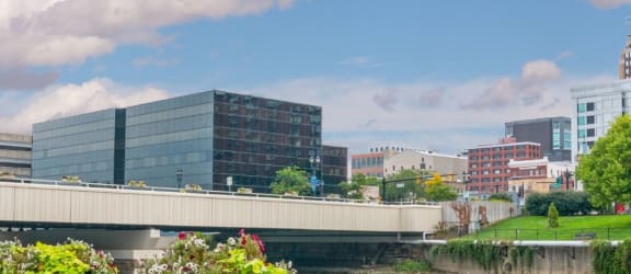 Lansing Apartments