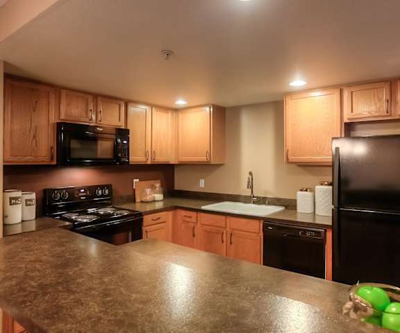 Granite Countertop Kitchen at Canterbury Apartments, Puyallup