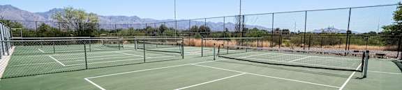 the tennis courts at the preserve at ballantyne commons