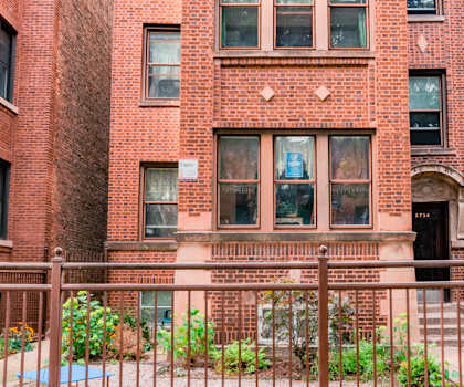 2734 W. Leland Ave