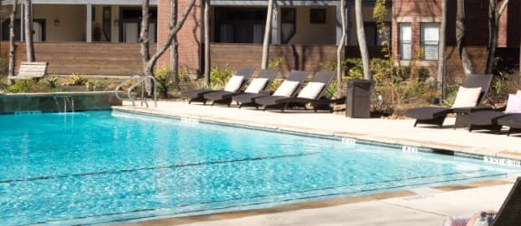 4 swimming pools in apartments near houston tx