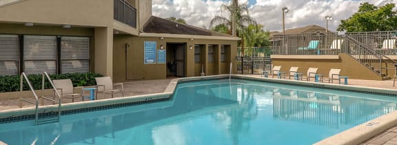 Swimming Pool at Water's Edge Apartments, Florida