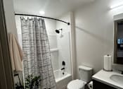 Thumbnail 26 of 38 - 1060 Bishop bathroom