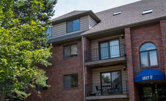 Affordable Packard House Apartments for rent in Lincoln NE