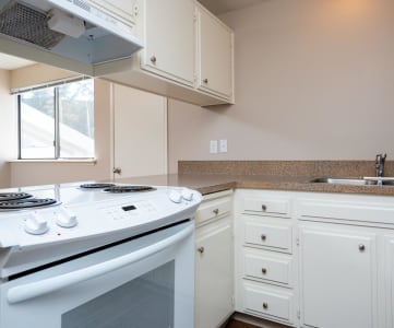 Woodview Village | Kitchen