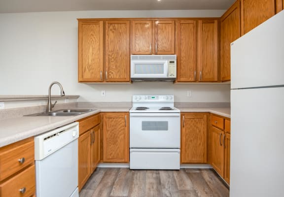 chinook way apartments in fairview or