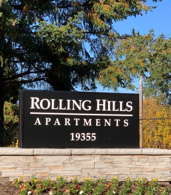 Apartments monument sign at Rolling Hills Apartments, Tualatin, 97062