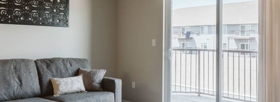 Mandan, ND Diamond Bend Apartments |Living Area