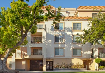 Homepage Slider - hero Santa Monica Affordable Apartments 1428 6th Street Exterior