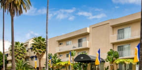 Apartment Building in Los Angeles
