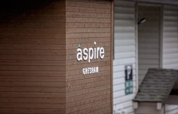 Aspire Gresham Apartments Outdoor Sign