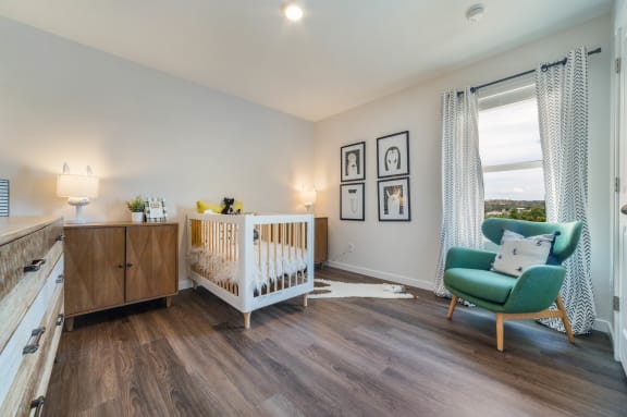Pikes Peak Heights Rental Homes Model Room with Crib
