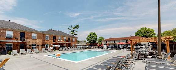 Patriot Crossing - Pool
