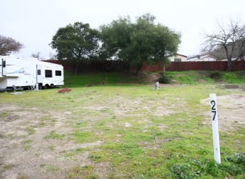 Lot Space 27 at Resthaven