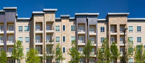 Fountain Pointe Las Colinas offers beautiful one, two or three bedroom apartments