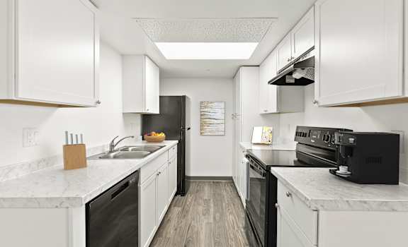 kitchen at Silver Cliffs Apartments in Bullhead City Arizona