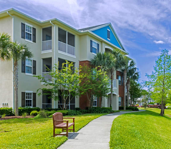 Wynnfield Lakes Apartments in Jacksonville, FL