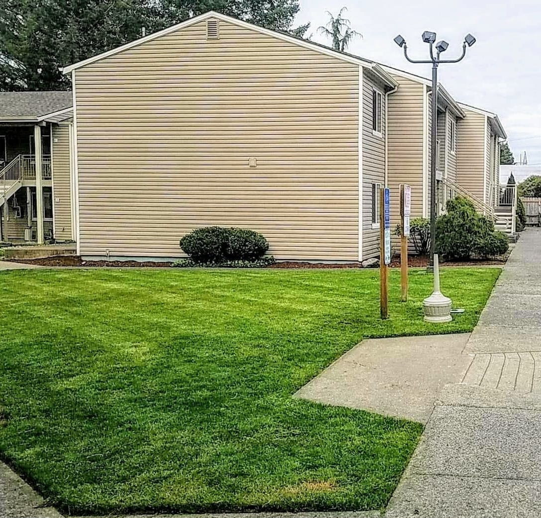 Photos of Forest Hills Manor in Reedsport, OR