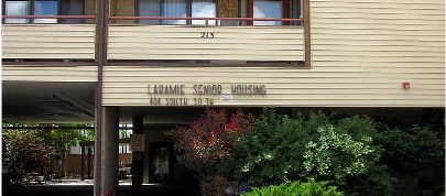 A building with the name Labamit Seno on it.