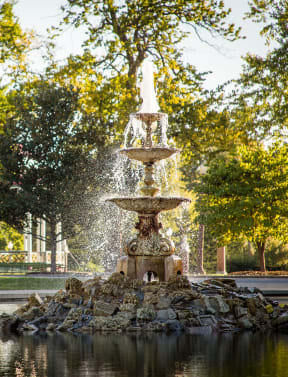 Fountain in park at Hampton Gardens, Saint Louis, Missouri