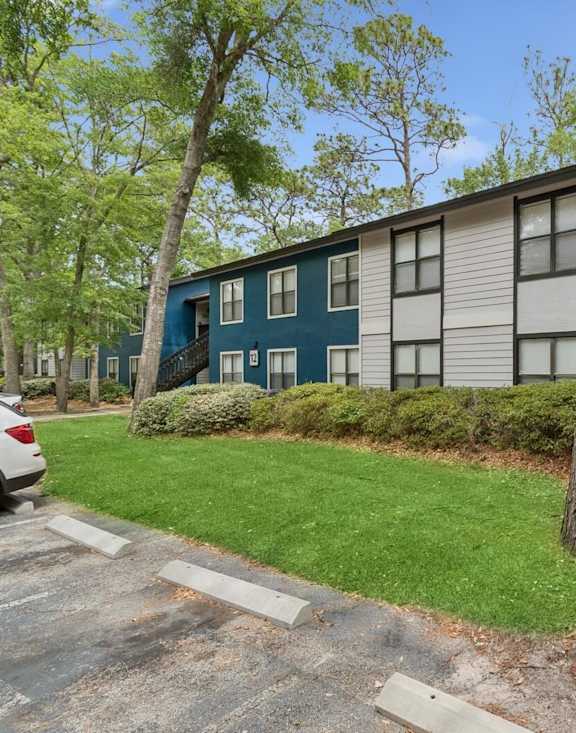 Apartment exterior at Northlake Apartments in Jacksonville, FL