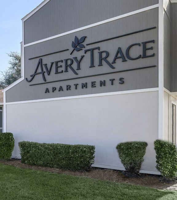 Property Signage at Avery Trace, Texas