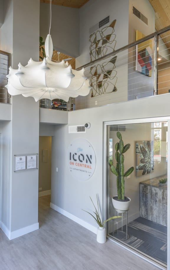 The Icon on Central Apartments in Phoenix, Arizona Business Center and Leasing Office